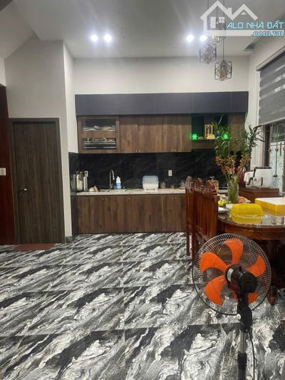 BÁN NHÀ 2 TẦNG ĐƯỜNG TRƯNG NỮ VƯƠNG 120m2 chỉ 8,5 tỷ