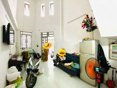 Nhà giảm còn 8,5 tỷ 67m2 4,6x14,5 4 tầng  nhà đẹp ô tô  3wc sân thượng