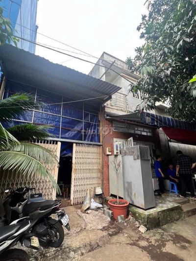 Nhà HxH Thông cách 1 căn ra MT Lê Văn Quới 81m2 Ngang 8 Giá chỉ 6.5