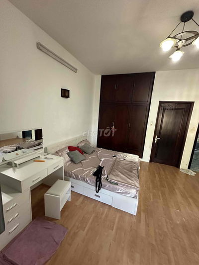 Cần cho thuê nhanh 3 phòng 30m2 13 Nguyễn Quý Đức, MP điện nước