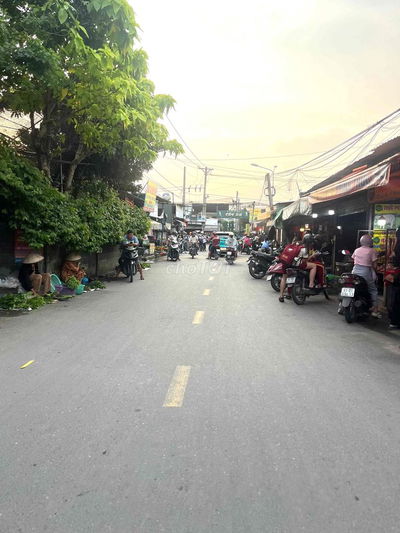 Nhà sổ chung gần ngã tư Chiêu Liêu và trường Cấp 2 TĐH , HOA SEN