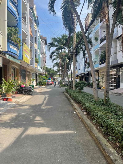 Bán nhà mặt tiền Cao Lỗ, xe hơi ngủ nhà, 64m2, 5PN, SHR, HCĐ,