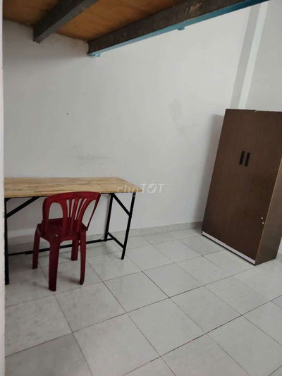 Phòng đối diện Cv Phần mềm Quang trung