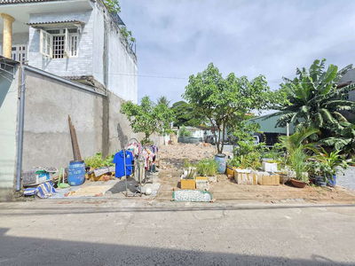 Đất đẹp 125m ngang 5m kế bên chợ Xóm Nghèo, kcn Sóng Thần và Vincom550