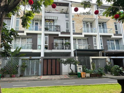 🥲NHÀ PHỐ HIỆN ĐẠI  KHU COMPOUND TRUNG TÂM Q7! Ở VÀ VĂN PHÒNG