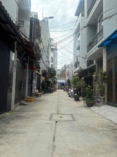 Chính chủ đổi nhà cần bán,48m2 ngang 4 dài 12m hẻm 6m thông