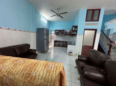 Quận 4, ngang khủng 6m ,2 tầng Đường Tôn Đản (6m x 12m) hơn 5.X tỷ