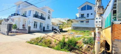 🌿 Bán gấp lô đất Nam Hồ 200m² – View đồi cực đẹp, sổ đỏ sẵn!