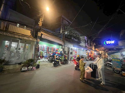 Nhà bán Mặt tiền đường Dương Bá trạc P1Q8 - 2pn - sổ hồng riêng -