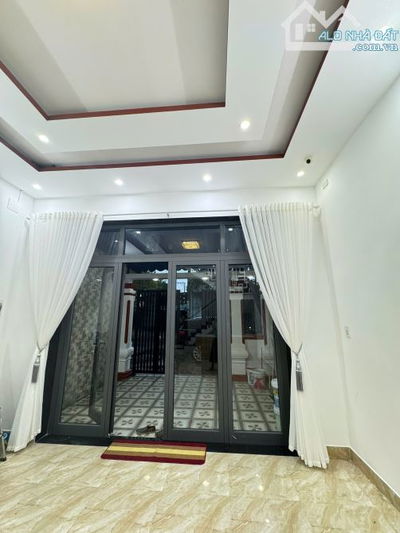 CHÍNH CHỦ BÁN GẤP NHÀ 3 TẦNG 3 MÊ ĐÚC 3 PHÒNG NGỦ XÂY KIÊN CỐ  -TRUNG TÂM THANH KHÊ ĐÀ NẴN