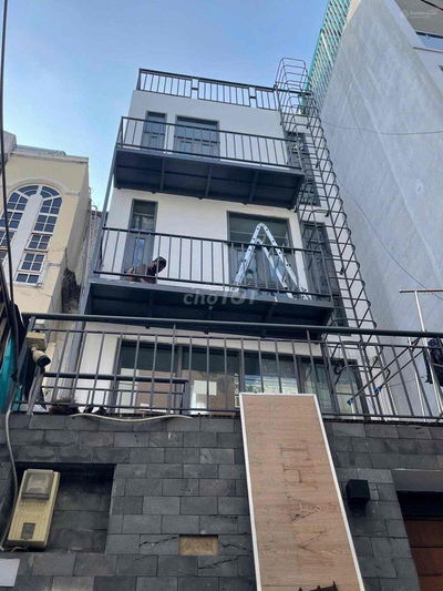 bán Căn Hộ Dịch vụ, Nguyễn Thượng Hiền, 100m2, 13Pn, 70tr/th