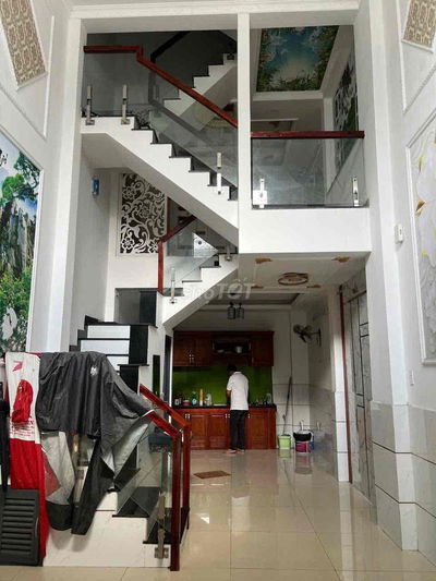 Nhà Mới 4 Tầng - 4pn - Có Máy Lạnh - Nhận Nhà Ngay - 12tr.