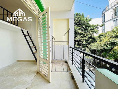 KHAI TRƯƠNG DUPLEX BAN CÔNG MỚI KENG 100% NẰM SÁT BÊN QUẬN 1