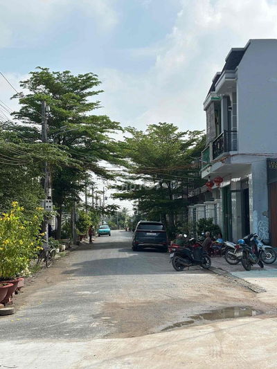 Bán Nhanh Đất KDC Long Hoà,80m2 giá 700Tr,Mặt Tiền KD 826, Cực Đẹp