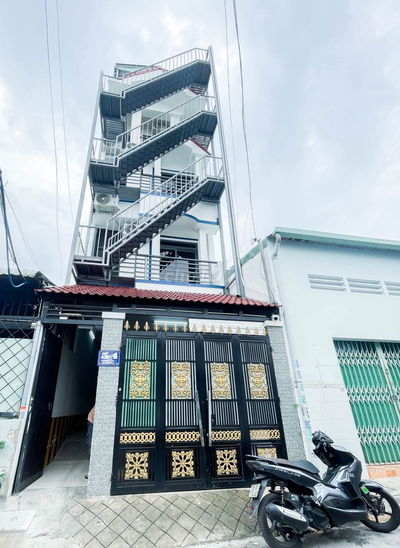 KTX nam cao cấp ngay ĐH FPT, SPKT, Hutech, Khu CNC, giờ giấc tự do