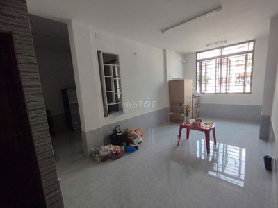 Chính Chủ bán căn 1PN 44m2 tại CC Mười Mẫu Quận 2 giá 1,630 tỷ Sổ hồng