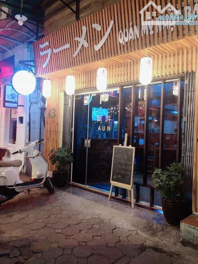 Cho thuê nhà mặt phố Hàng Chĩnh Diện tích:35m2, Mặt tiền:4m, Giá thuê: 20tr/tháng