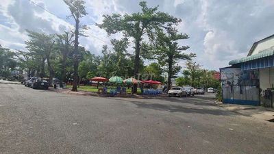 Bán nhà đường số 4 DT 5x20 sát bên Tên Lửa