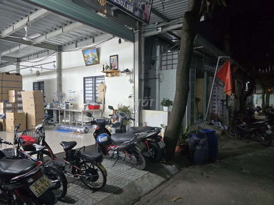 TÌNH HÌNH RẤT TÌNH HÌNH Bán Gấp Nhà Rẻ Hơn 300tr