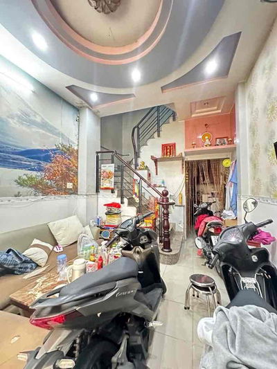 NHÀ BÀ HOM GẦN MẶT TIỀN ĐƯỜNG_ĐÚC BTCT BAO CHẮC_HẺM THÔNG_NHỈNH 5tỷ