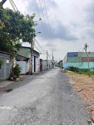 Mặt Tiền Đường Xuân Thới Sơn 20 Đất 5x23 Sổ Hồng