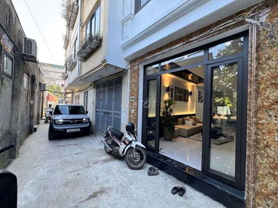 Yên Ngưu,Tựu Liệt,40m 5 tầng,ngay chợ,6 tỷ