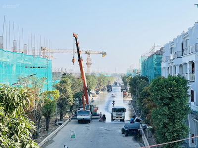 DUY NHẤT 1 CĂN GÓC ĐÔNG NAM gần Vincom Bán Gấp Trong Tuần! Bao giá Thị Trường LH: 0902 205 ***