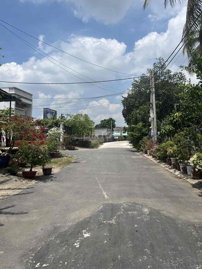 BÁN ĐẤT GẦN VẠN PHÚC-QL13- 4,2x25m- 106m2 / 5,7Tỷ- Đường 8M