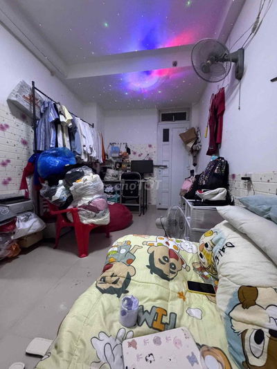 Em Passs Phòng Hiện Đang ở ạ   Trống Ngày 1/12 tháng đầu em hỗ trợ 300