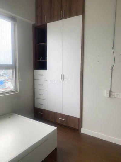 CHO THUÊ 3PN2WC GẦN FULL NỘI THẤT 13TR/ THÁNG CHUNG CƯ RICHSTAR