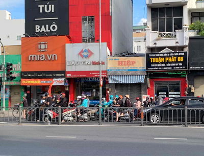 Mặt bằng kinh doanh, 111 Bạch Đằng, 31m2,P2, Q. Bình Thạnh
