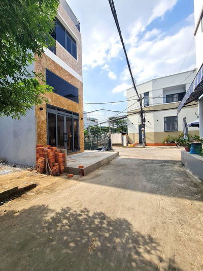 Bán Lô đất 57.2m2, 4.2x13.6, hẻm xe hơi, sát Đ. Lã Xuân Oai, P. TNPA