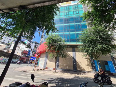 HCM- Cho thuê toà nhà VP, vị trí đắc địa 2 mặt tiền đường