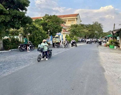 Mặt tiền buôn bán (nhựa 6m), Kế bên trường học -Gần chợ_KCN Nhựt Chánh