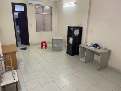 Phòng trọ 24m2 số 40 đường Bảy Hiền, Tân Bình, gần mũi tàu Bảy Hiền