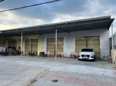 Kho xưởng bãi 350m² kho xây dựng 170m² có PCCC, lộ Container