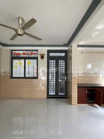 cần bán căn nhà rộng 5p 6,8tỷ