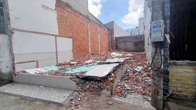 Kẹt tiền bán nền