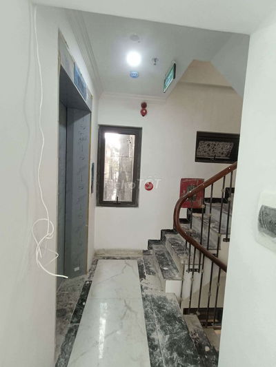 Cho thuê nhà Nguyễn Xiển, 63m2 Tháng Máy, spa, VP, Trung tâm dạy học