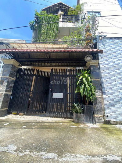 Nhà bán 3 tầng Gần Gigamaill Hiệp Bình Chánh Thủ Đức