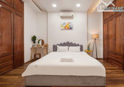 nhà 4 tầng hà bổng – đi bộ 30m ra biển, doanh thu 57tr/tháng