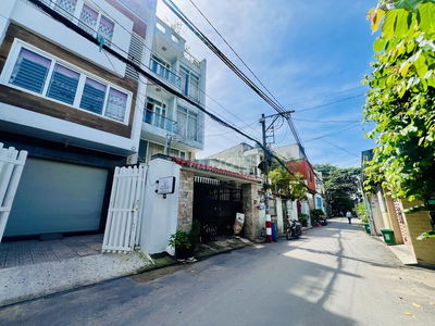 Đầu Tư_60TR/M2 NHÀ 3 TẦNG MỚI XÂY 10x17.5m _HẺM OTO SÁT PHẠM VĂN ĐỒNG