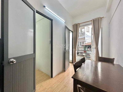 Cho Thuê 2PN 40m2 Full NT Balcon Ngay Mạc Đỉnh Chi Dakao Quận 1