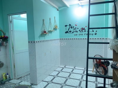 Cho thuê nhà nguyên căn dtst 20m2 gác lửng XTT 17-XTT 1 chợ XTTHỰƠNG