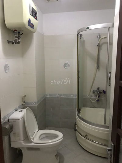 phòng khép kín thoáng mát full đồ ngõ 5 Hoàng Quốc Việt  giá 3tr3