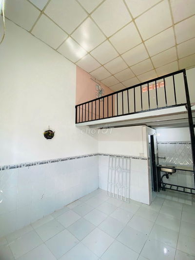 Phòng trọ 20m2 Phạm Hữu Lầu có gác