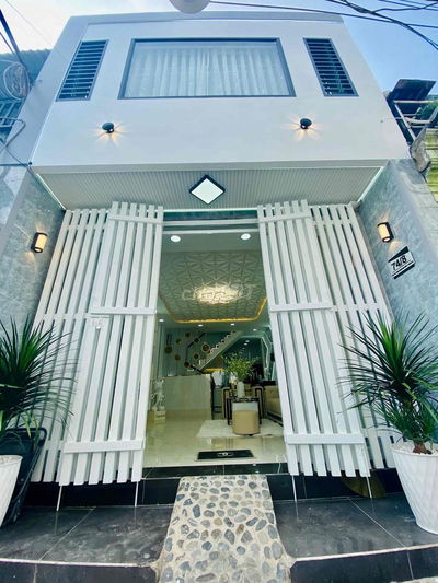 Chính chủ bán nhà full nội thất 4*13 mua bán công chứng vi bằng