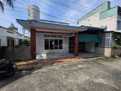 Nhà gần chợ Dĩ An 1, phường Dĩ An Tp Dĩ An