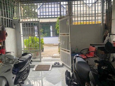 Nhà cấp 4 mặt tiền đường nhựa 1/ Nguyễn Thị Đặng,đường thông,dân đông