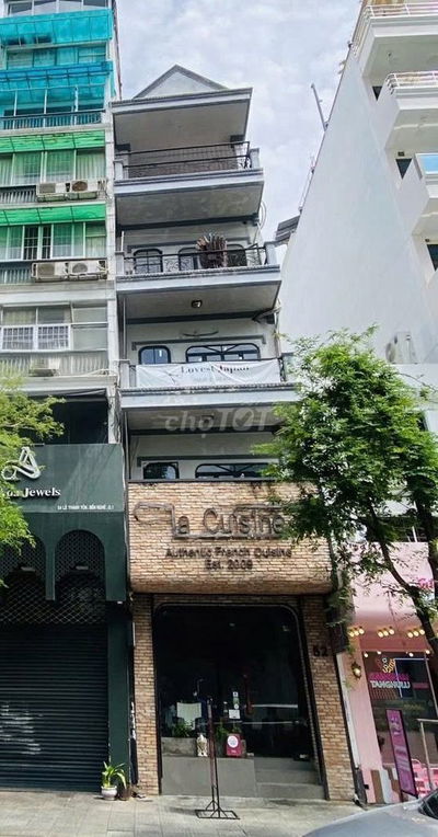 Tòa nhà MT Lê Thánh Tôn, Bến Nghé Q1 kế ngã 4 Hai Bà Trưng - Vincom